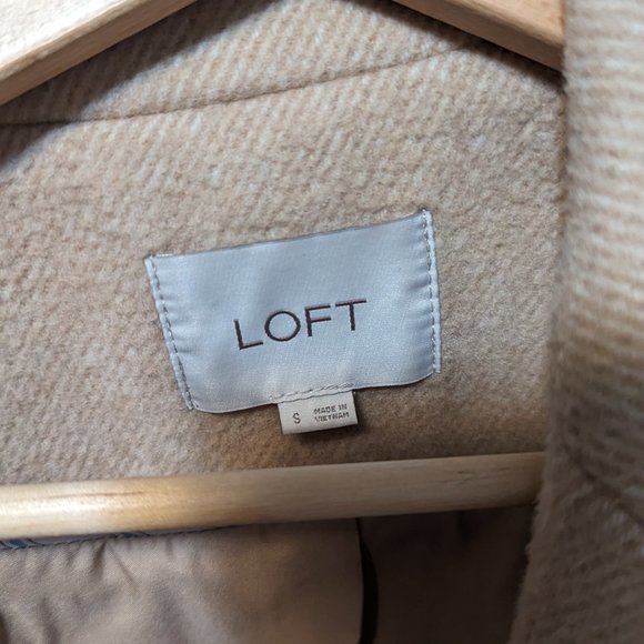 Loft Women's Coat - Picture 4 of 13